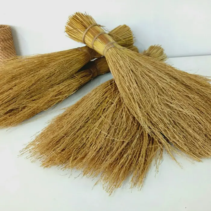 Dekorasi Sapu Jerami Padi Kering 2