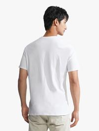 Gambar CK Jeans - RAINBOW FLARE HALLMARK TEE - Brilliant White, XL dari Calvin.Klein Kab. Karawang 2 Tokopedia