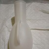 Gambar Pispot urinal kencing alat bantu kencing dewasa pria laki laki onemed dari Wahid Karya Saritama Medical Kota Makassar 2 Tokopedia