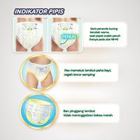 Gambar MamyPoko Royal Soft M 34 Girls - Popok Bayi Celana - 2 Packs dari Unicharm Official Store Kab. Tangerang 3 Tokopedia