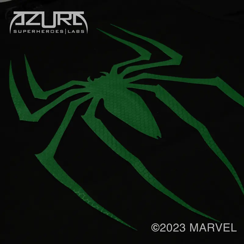 Azura Tshirt Oversize Marvel Original Spiderman Motif Hexagon Black Glow 3