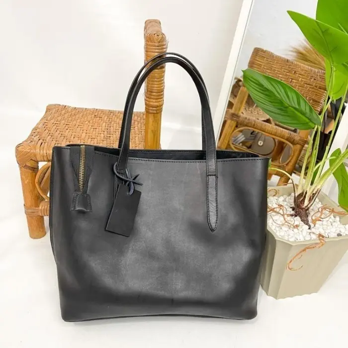 Tas Selempang Wanita kulit sapi asli Meyka Bag series L 2