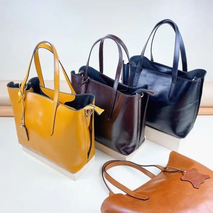 Tas Selempang Wanita kulit sapi asli Meyka Bag series L 1