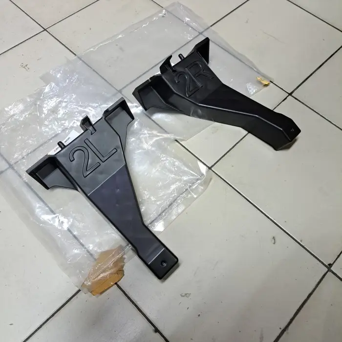 Braket Headlamp Bawah Asli Mitsubishi New Xpander New Xpander Cross -