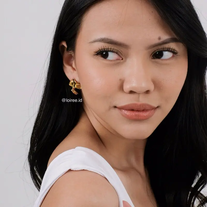 REESE | Everyday - Gold Plated Stud Earrings 1