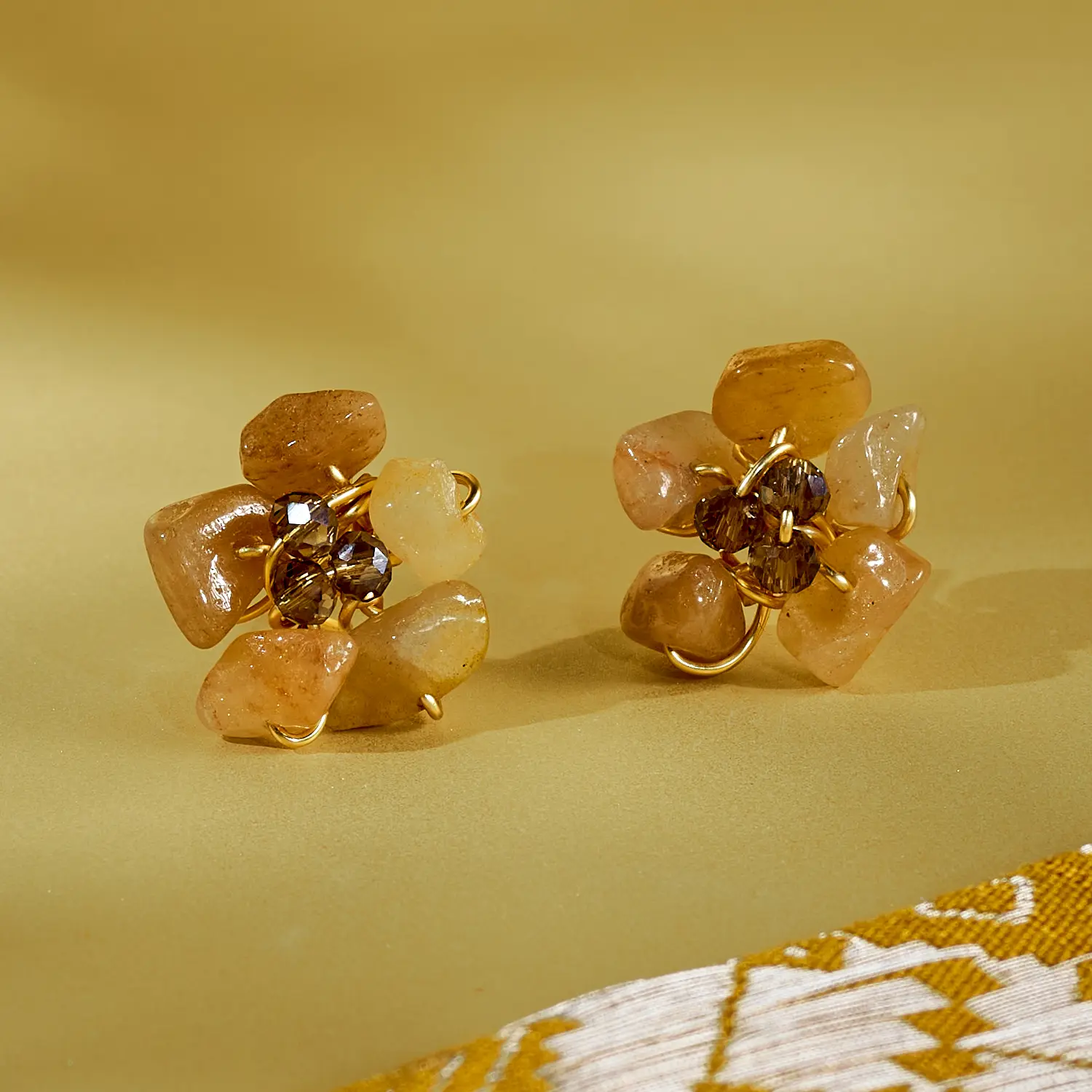 Time Capsule Amber Daffodil Earring
