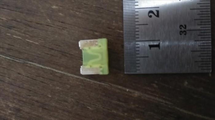 Gambar Sekring Sekering Buntung Fuse Innova Mobil Motor 20 Ampere 20A Kuning dari JayaRayaParts Kab. Tangerang Tokopedia