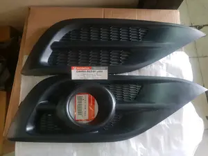 Cover Tutup Fog Lamp Foglamp / Lampu Kabut Bawah Bumper Bemper Depan Honda CR-V CRV RM Gen 4 2013 2014 2015 Original