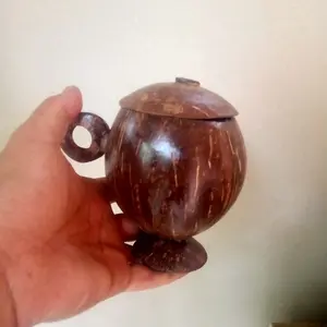 gelas/cangkir batok kelapa unik jadul natural alami menggunakan tutup dari tempurung kelapa cangkir es/wedang jahe