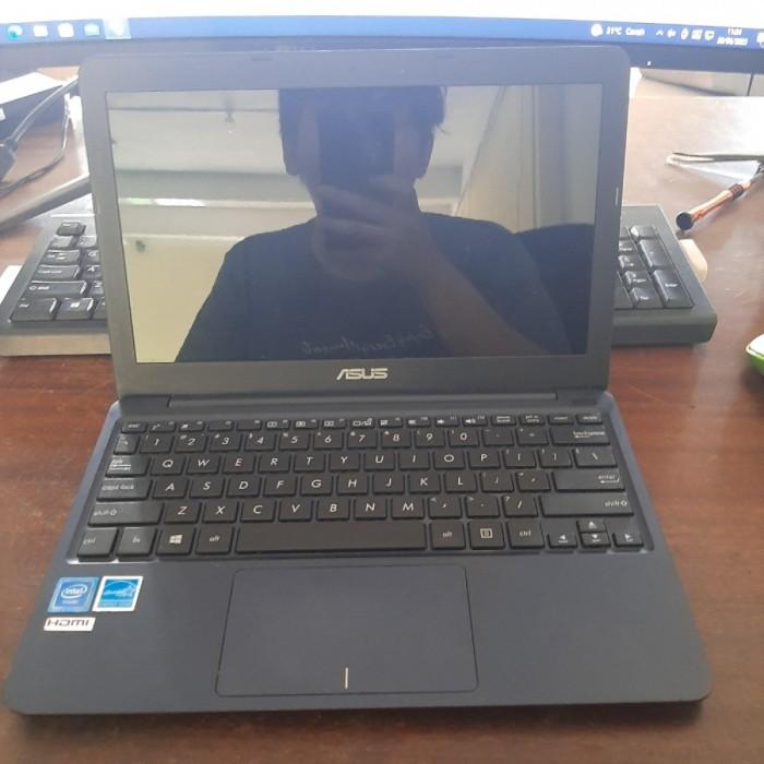 ASUS L200H/E200H/Atom x5-Z8350 1.44GHz/Windows 10 Pro 64bit/無線