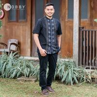 Gambar Nobby Men Baju Kemeja Koko Pria Koleksi Lebaran 2025 Regular Short Mandarin Lengan Pendek Bahan 100% Cotton Rawinda RSM - Coklat, M dari Nobby_NEW Kota Tangerang Selatan 5 Tokopedia