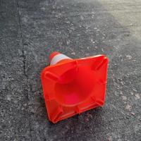 Gambar Traffic Cone Orange Kerucut Lalu lintas Tinggi 30 CM dari SSBO Toko Kab. Tangerang 4 Tokopedia