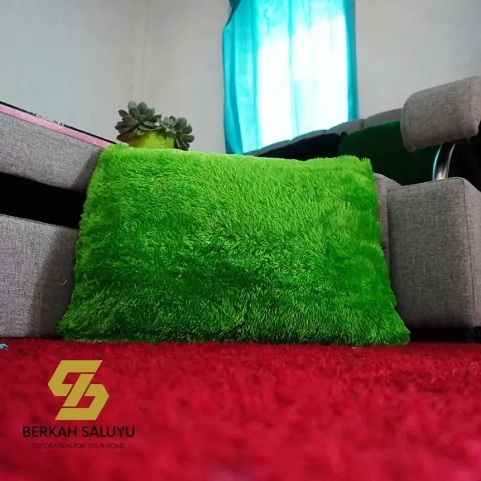 Gambar Sarung bantal tidur lembut 60x43cm bulu rasfur glosy premium - Hijau botol dari BS Home Decor Kab. Bandung Barat 4 Tokopedia