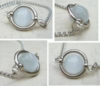 Gambar Twilight Bella moonstone Meadow Run Necklace Inspired by Twilight dari Sweetforus Kota Blitar 2 Tokopedia