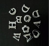Gambar Charm Mini Lubang Samping dengan Hiasan Kristal dari Dunia Jasmine Kota Surabaya 1 Tokopedia