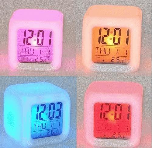 Gambar Jam Weker Kotak Hiasan Meja Lampu 7 Warna dari i2Y Store Kota Bandung Tokopedia