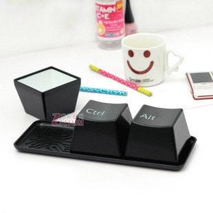 Gambar Cangkir Set Motif Tombol Keyboard Ctrl+Alt+Del (3 Cangkir) dari Dunia Jasmine Kota Surabaya Tokopedia
