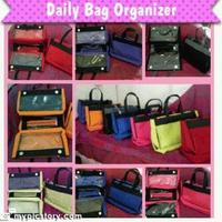 Gambar Daily Bag Organizer: Big Size dari Pusat Grosir Eceran Kota Surakarta 1 Tokopedia