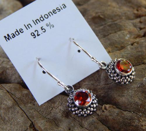 Gambar Anting perak model hook motif jawan batu merah dari Jnanacrafts Kab. Gianyar Tokopedia