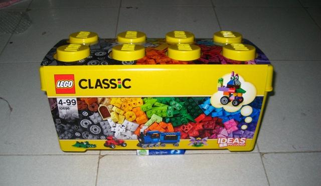 Gambar LEGO Basic Medium Creative Brick Box 10696. New. Segel Ori dari Darlene Style Kota Surabaya Tokopedia