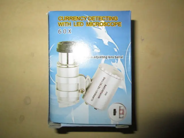 Kaca Pembesar LED Microscope Batu Permata Seri 9882 Pembesaran 60X
