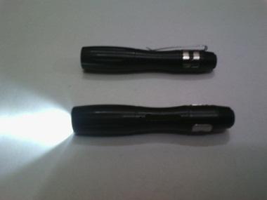Gambar senter led model pen dari TF NIAGA Kota Administrasi Jakarta Utara Tokopedia