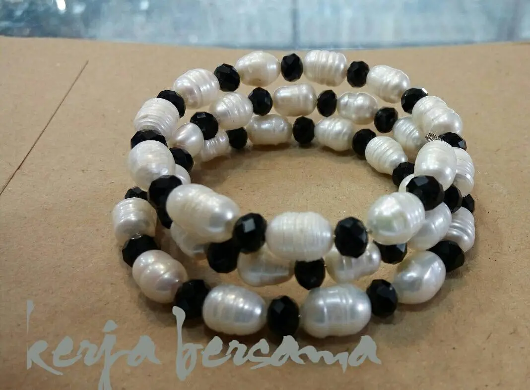 Gelang mutiara air tawar asli +kristal motif lilit