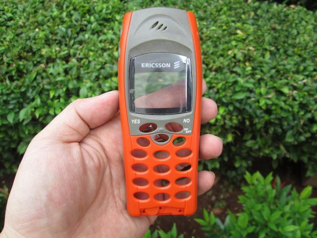 Gambar Casing Depan Ericsson Hiu R310s Original Mulus dari CNC phoneshop Kota Administrasi Jakarta Pusat Tokopedia