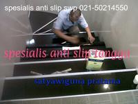 Gambar Stair Nosing Rubber Antislip Anak Tangga SNR2 Coklat Garis Putih dari satyawiguna Pratama Antislip Kota Tangerang 1 Tokopedia