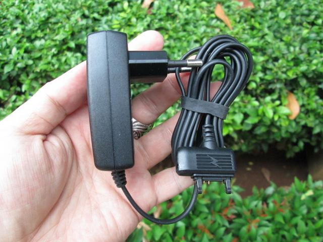 Gambar Charger Sony Ericsson CST-60 Original dari CNC phoneshop Kota Administrasi Jakarta Pusat Tokopedia