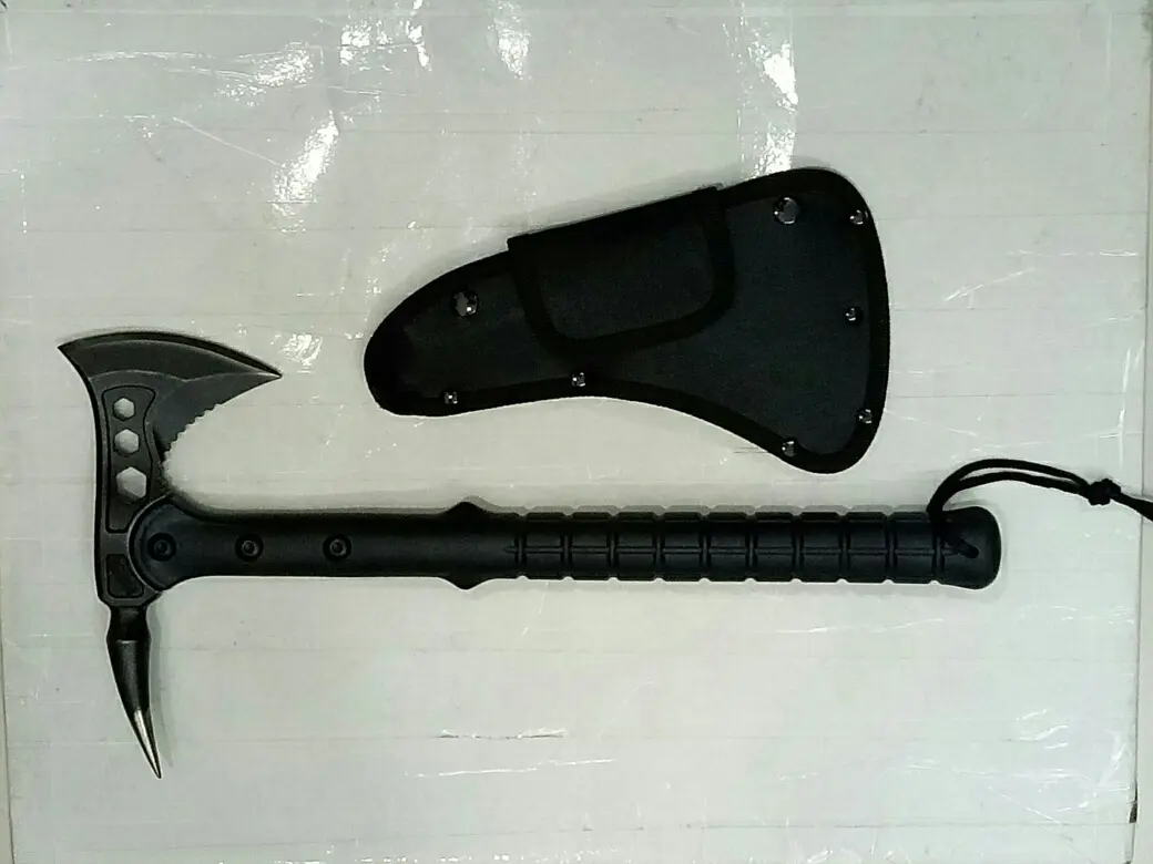 Kampak SOG ujung lancip
