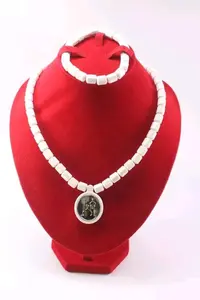 Ginsamyong Titanium Putih Masjid Nabawi | Kalung & Gelang Kesehatan