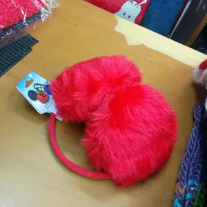 Tutup Telinga Bulu (Earmuff)