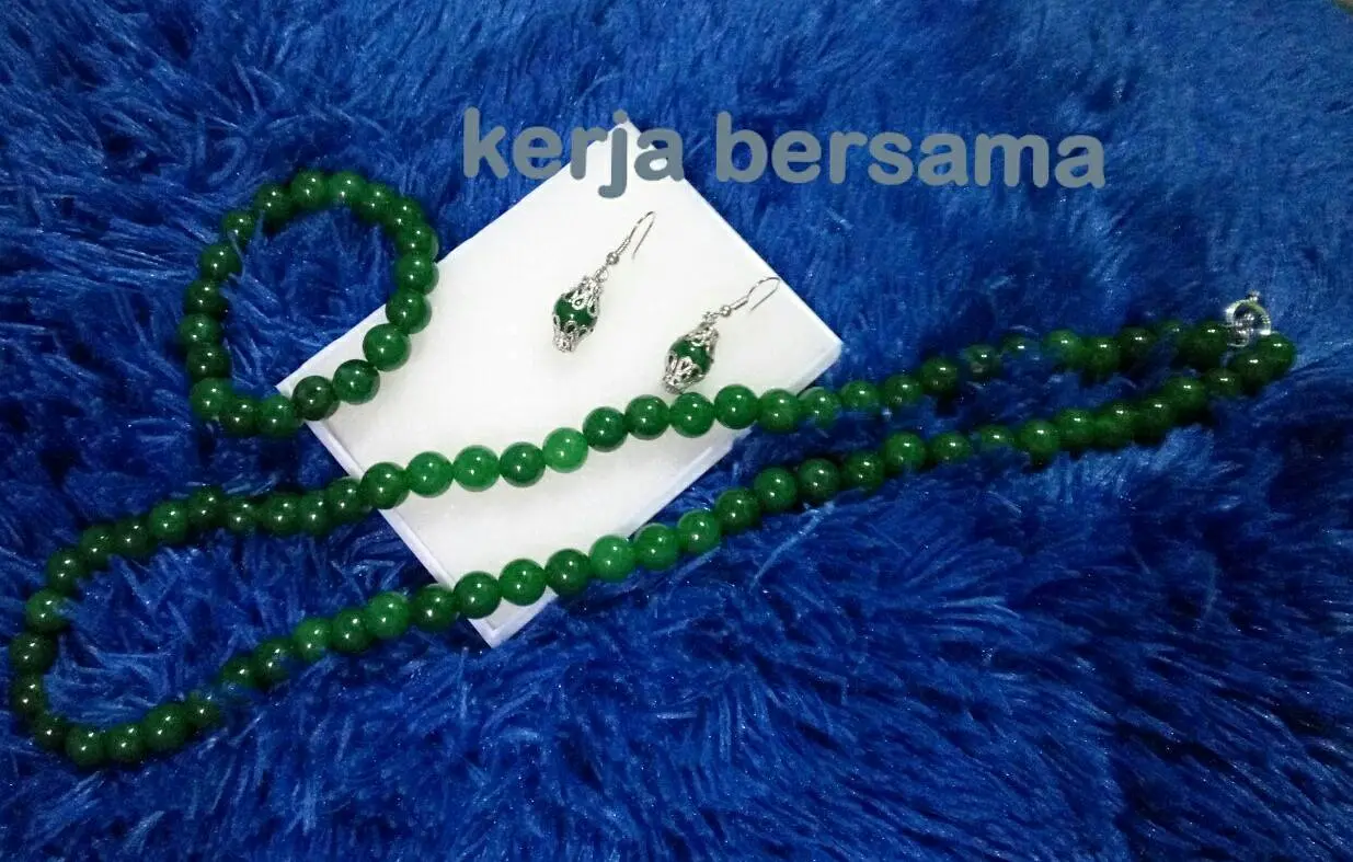 set kalung+gelang+anting batu giok