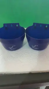 Tempat makan.minum burung ayam