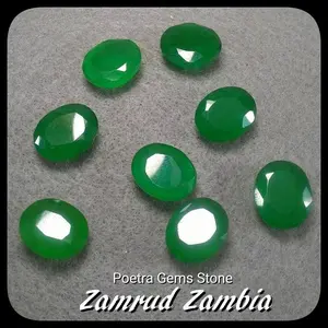 BATU PERMATA ZAMRUD ZAMBIA / NATURAL EMERALD GREEN QUARTZITE