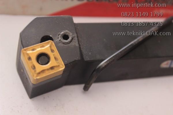 PSKNR 2525M15 + SNMG15 Pisau Bubut Stang Pahat Bubut Rata Kanan Widia — foto asli 3
