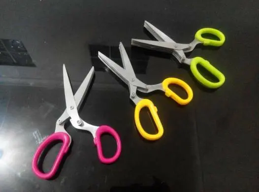 Gunting Sayuran Serbaguna stainless 1