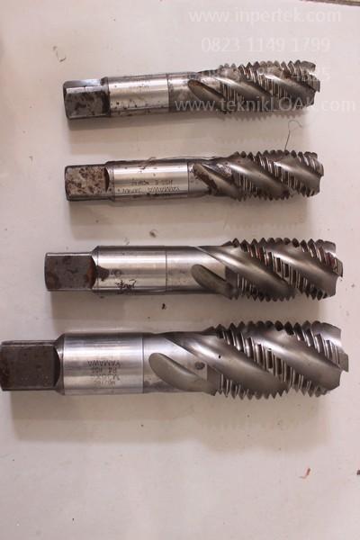 Tap Mesin M24 HSS Taps M 24 X 3 — Varian M24X3 SP — foto asli 4