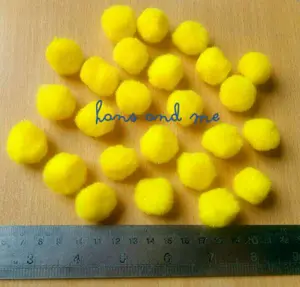 Pom Pom / Pompom Kuning
