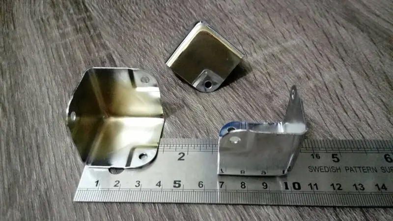 CORNER HARD CASE KOTAK 2