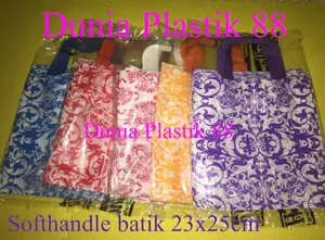 softhandle 23x25 isi 50lembar / kantong plastik sofhandle batik