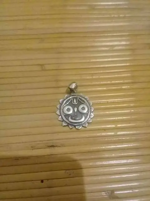 liontin Jagannatha perak india 0