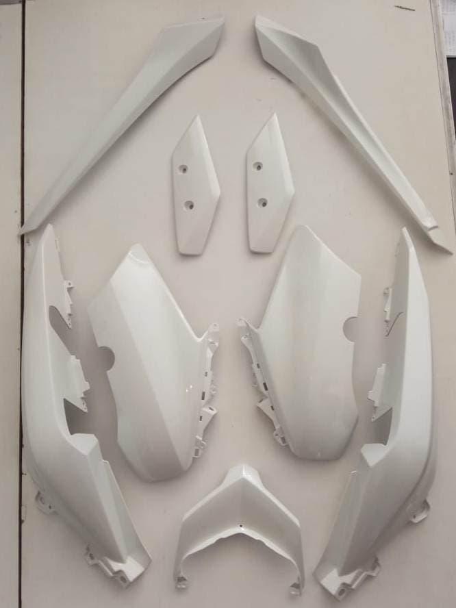 Gambar BODY MOTOR YAMAHA XMAX 250 PUTIH dari Yamaha Bintang Rejeki Motor Kab. Bandung Tokopedia