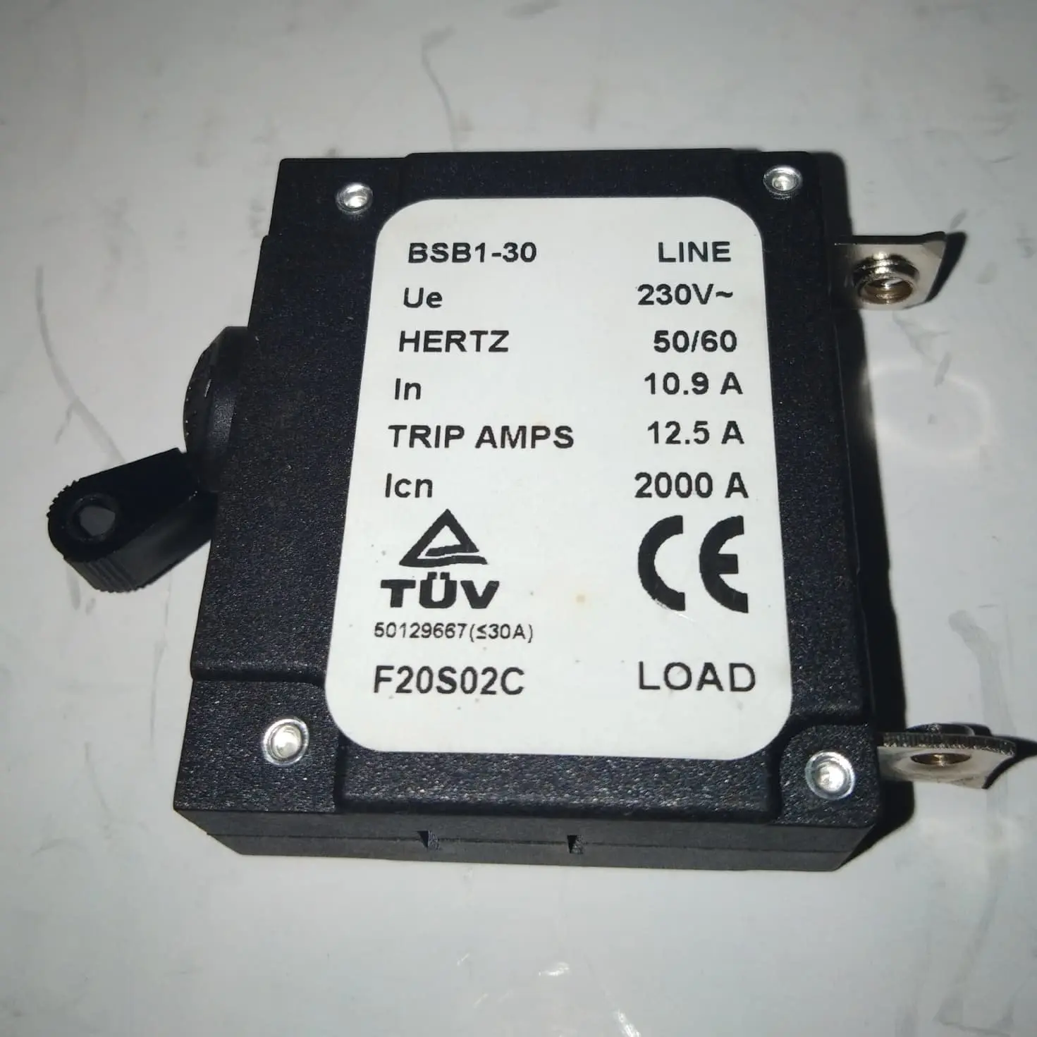 mcb 13A buat genset