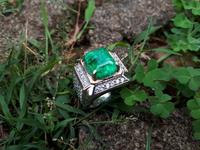 Gambar Natural Green Quartz QTZ007 Rasa Zamrud Columbia Ikatan Mewah dari CNC phoneshop Kota Administrasi Jakarta Pusat 4 Tokopedia