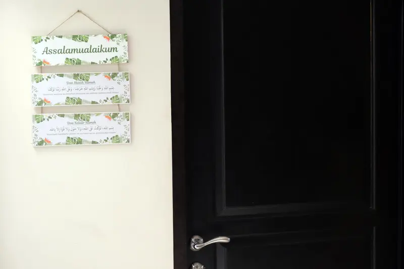 Hiasan dinding poster papan assalamualaikum doa masuk n keluar rumah 1