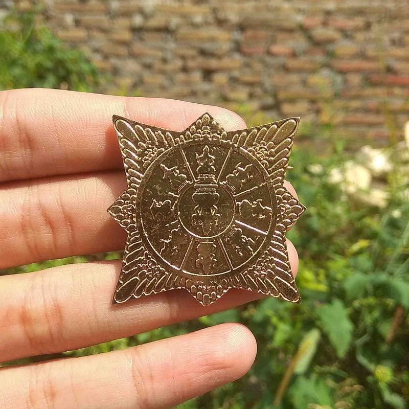 Pin Atau Bros lambang Surya Majapahit Murah - Shop | Tokopedia
