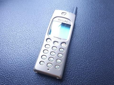 Gambar Casing Handphone Philips Xenium 939 Jadul New Fullset Original Langka dari CNC phoneshop Kota Administrasi Jakarta Pusat Tokopedia