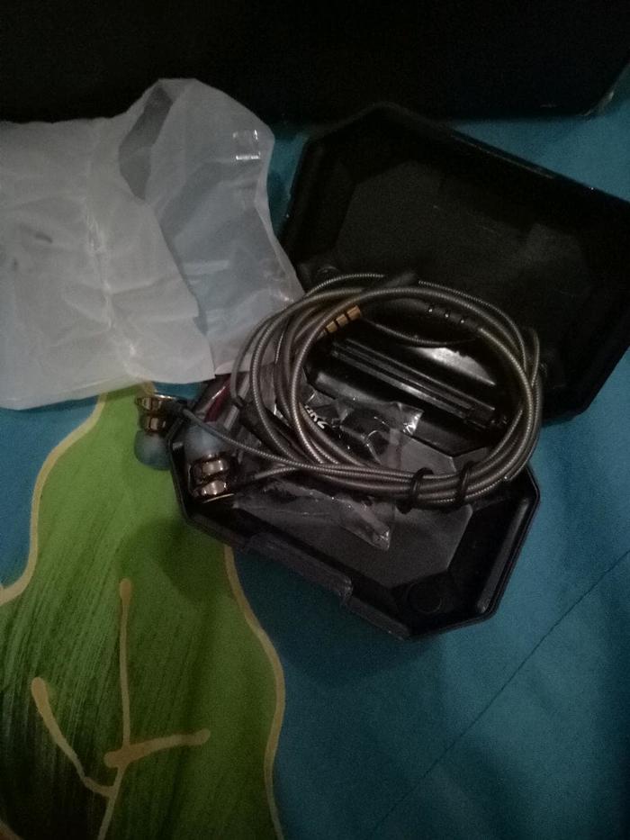 Gambar Earphone Qkz DM7 zinc alloy in ear hifi dari Rihuy Computer Kab. Bekasi Tokopedia